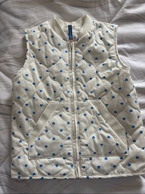 Cat & Jack Cream Quilted Vest with Blue Heart Print